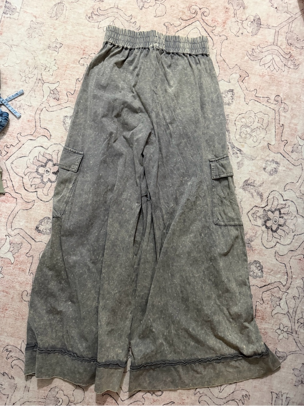 Women’s boutique flared pants